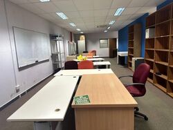 Jalan Pesawat (D22), Office #501018641
